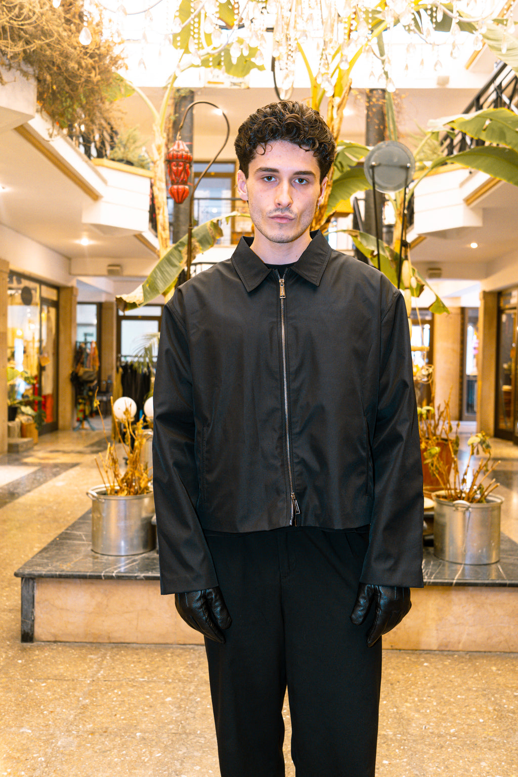 ZIP BLACK JACKET